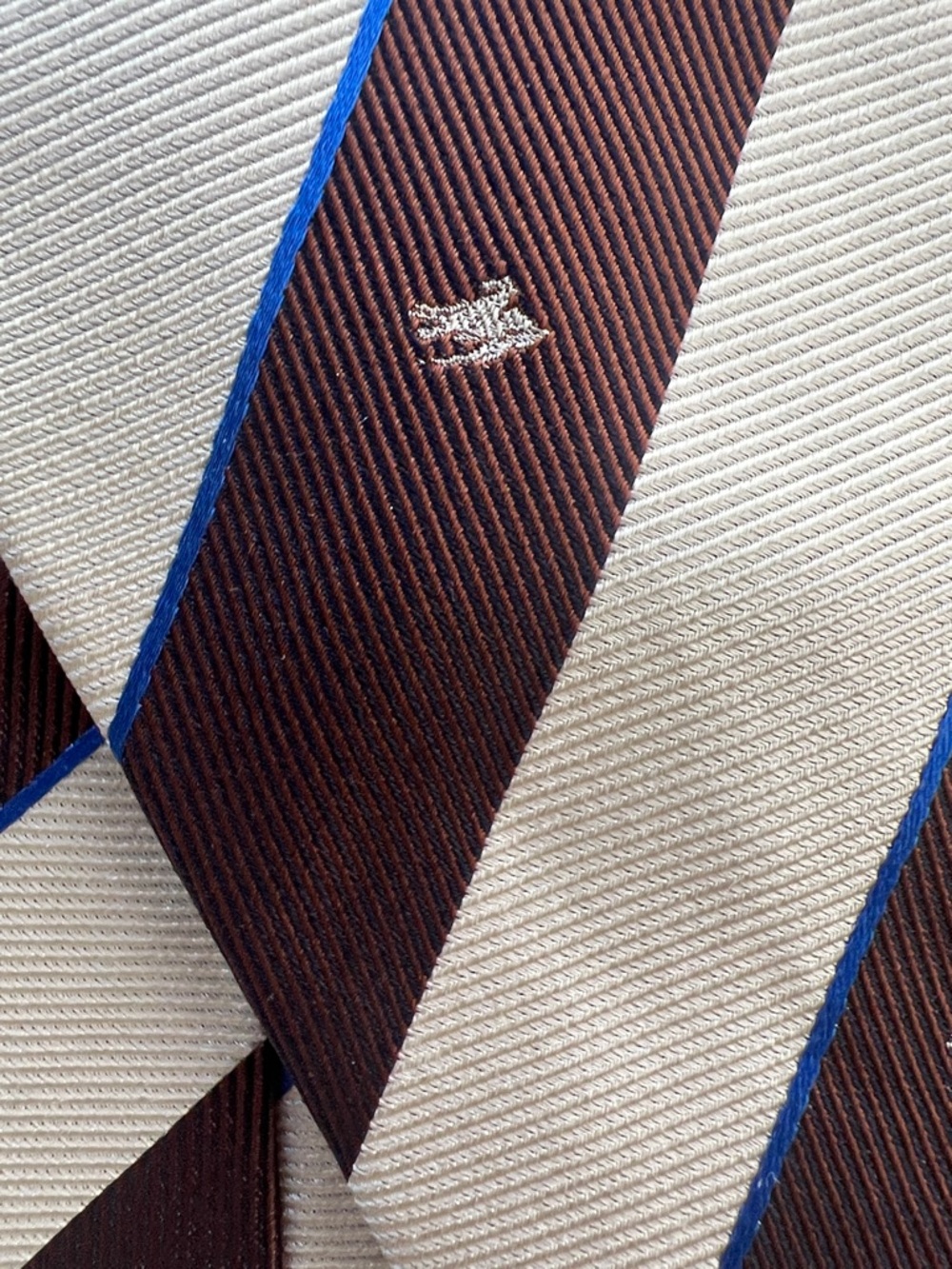 Vintage Burberry Brown, Ivory and Blue Striped Classic Silk Tie Made in Italy - Picture 16 of 17
